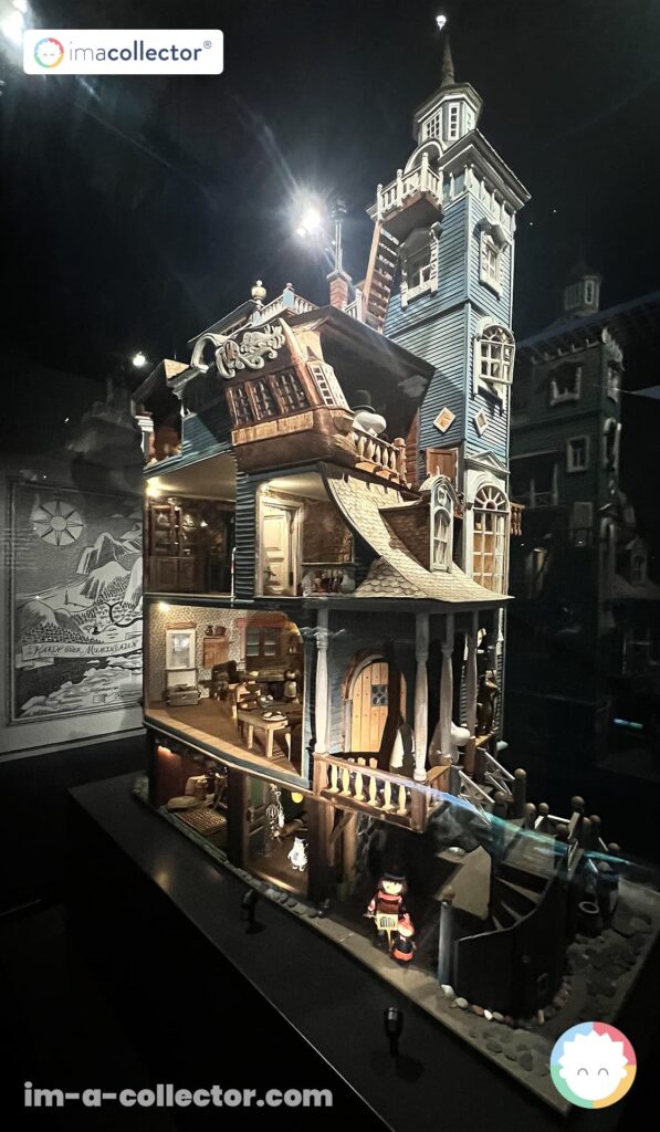 Moominhouse originale de Tove Jansson, Tuulikki Pietilä et Pentti Eistola exposée au musée des Moomins de Tampere.